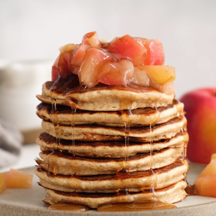 Low Carb - Pancakes with Cheesy Eggs & Apple Spice Compote
