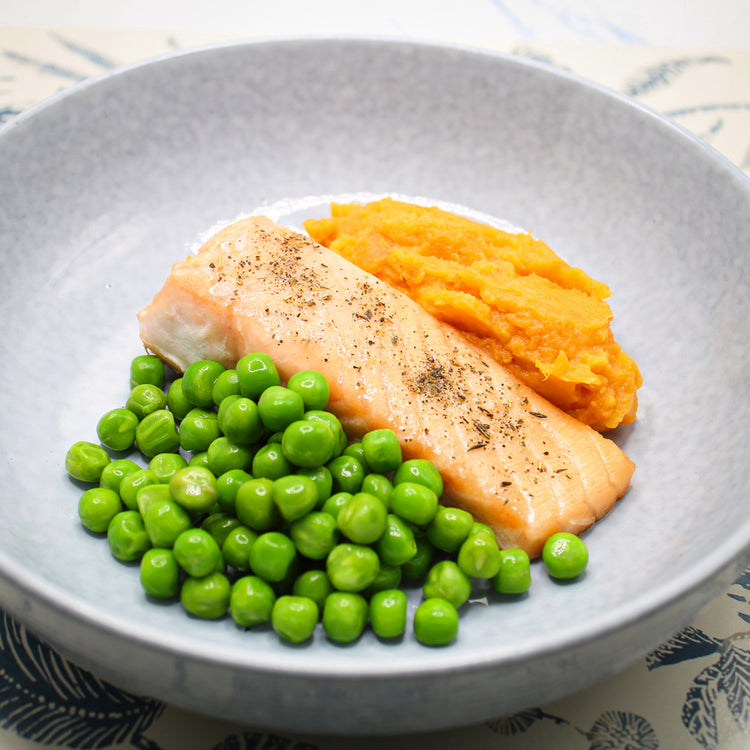Low Carb - Baked Herb Salmon with Mashed Sweet Potatoes & Peas